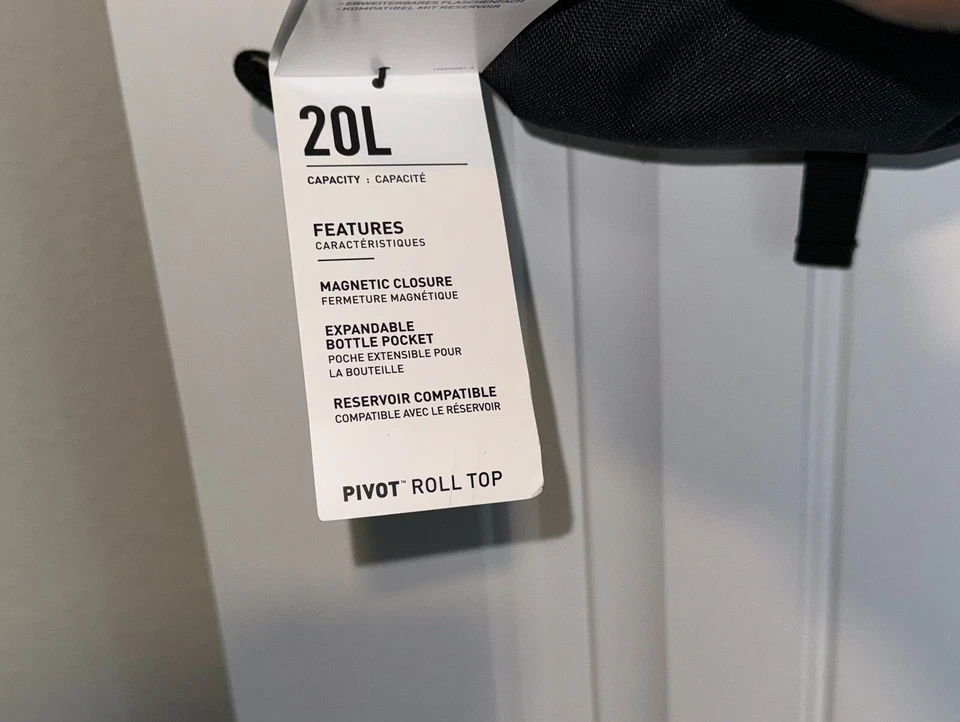 Mochila de día Camelbak Pivot Roll Top 20L negra y cara norte nueva con etiquetas Foto 4 de 4