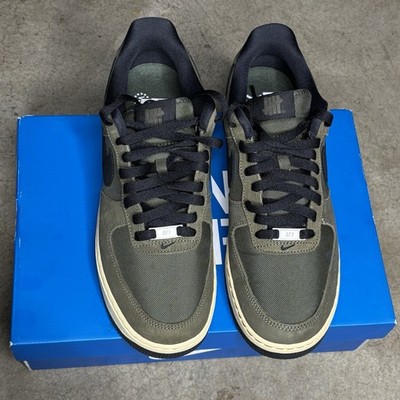 Size 9.5 Nike Air Force 1 Low SP Undefeated Ballistic Dunk vs. AF1 Tried On Only