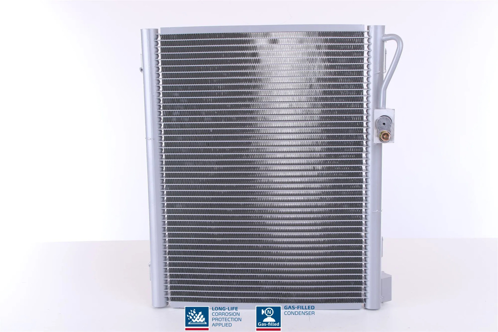 Condenseur de climatisation Nissens 940019 pour berlines et monospaces OE 5072993AA