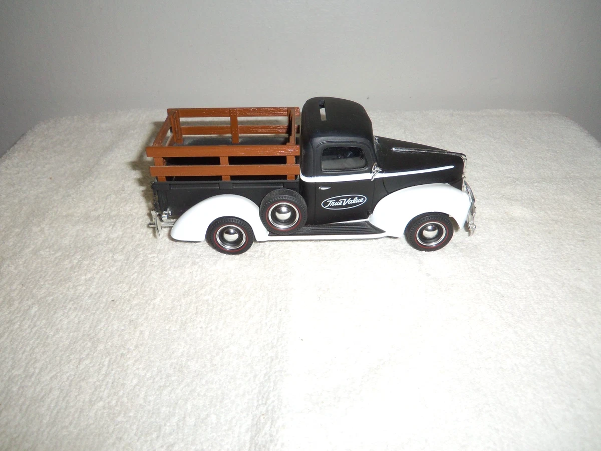 Ford 1940 Year of Manufacture Vintage Manufacture Diecast Pickup