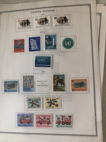 Un Collection In Pages Few User Including UNESCO Stamps On Pages - Picture 5 of 14