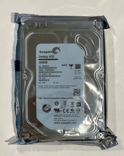 BRAND NEW SEAGATE DESKTOP HDD ST3000DM001 3TB 64MB CACHE SATA 6.0Gb/s 3.5" 7.2 K