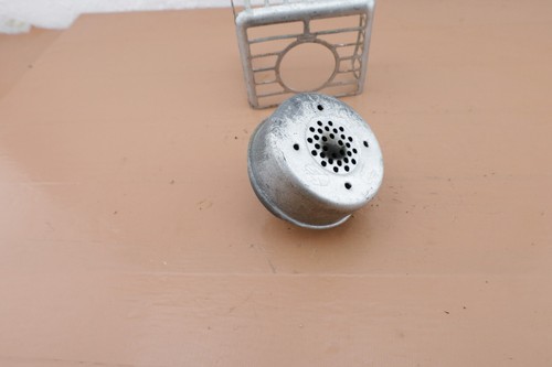 Briggs & Stratton 10D902 0133 B1 Lawn Mower OEM Muffler & Guard 394569S - Picture 2 of 6