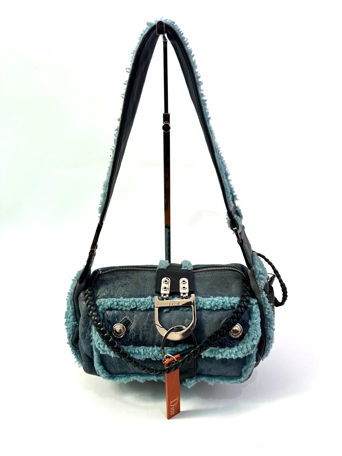 Sac baguette vol Dior en cuir bleu et peau de mouton