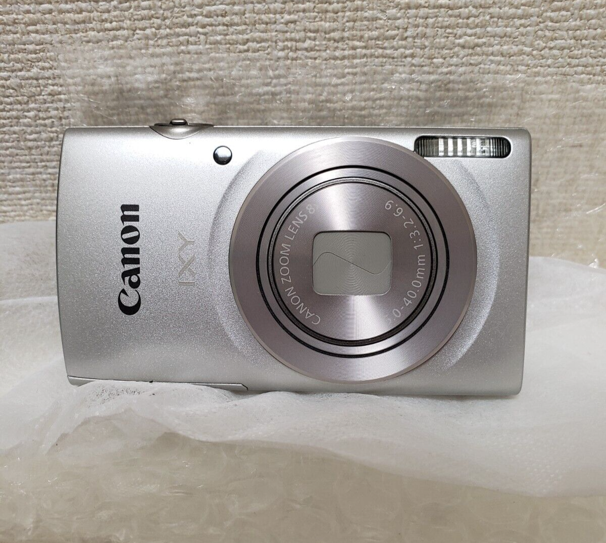 Canon PowerShot IXY 200 Compact Point and Shoot Camera 180 Canon PowerShot IXY 200 Compact Point and Shoot Camera 180