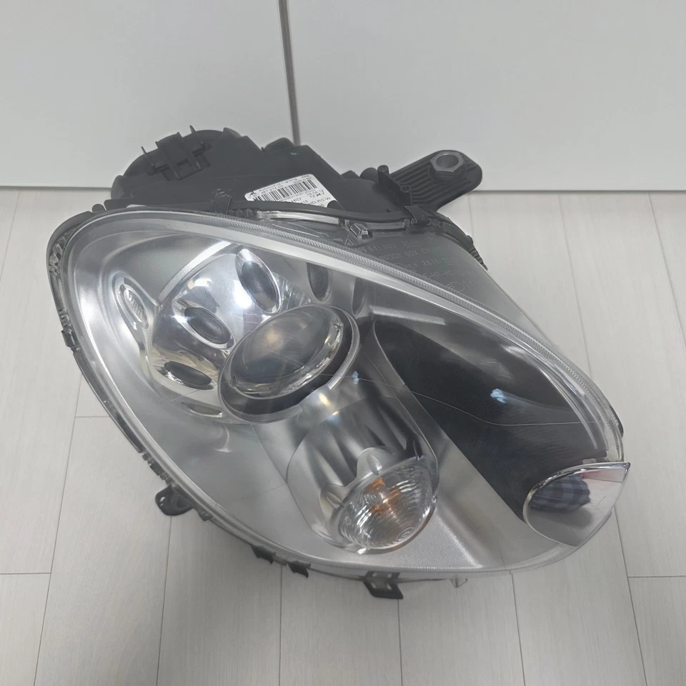 Mini Cooper Countryman R60 farol de xenônio usado à direita fabricante de equipamento original 9801040 - Imagem 2 de 4