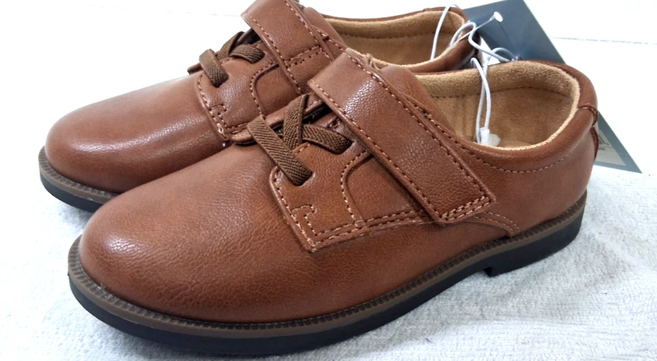 Cat & Jack Kleinkind Oxford Schuhe Größe 9 Neu mit Karton