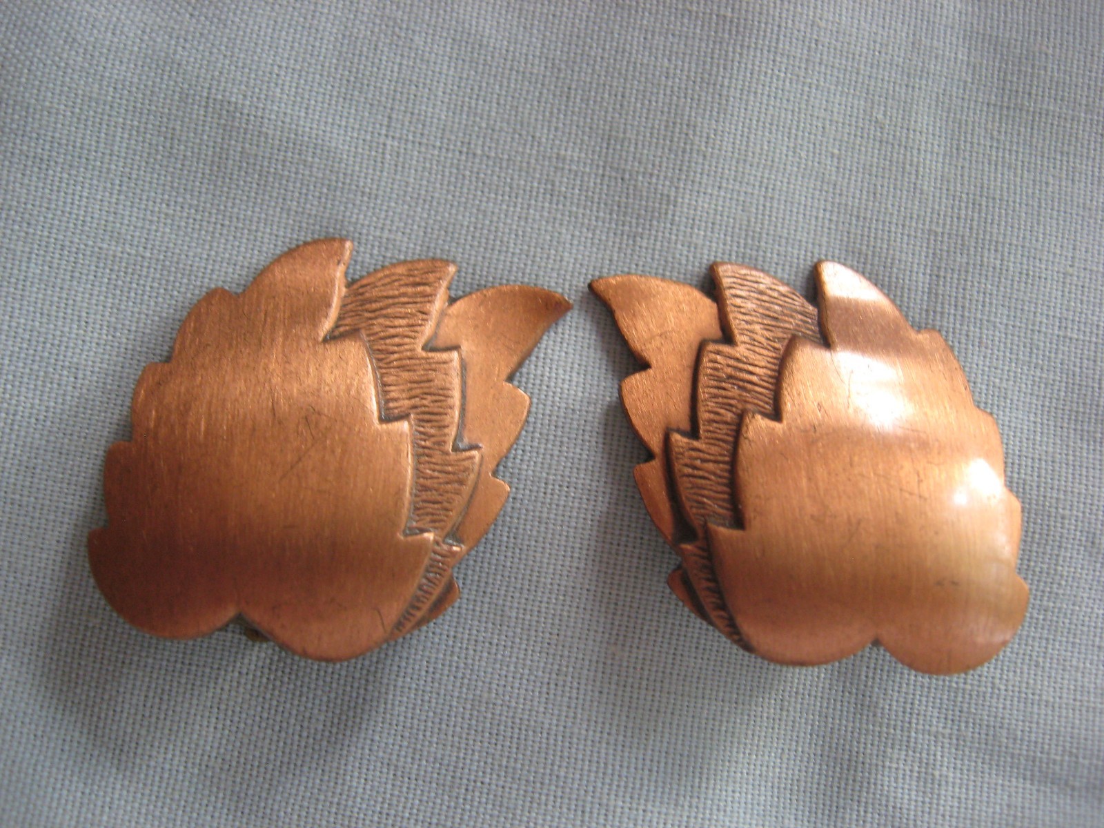 Vintage Copper Pin and Earrings Set - image 4