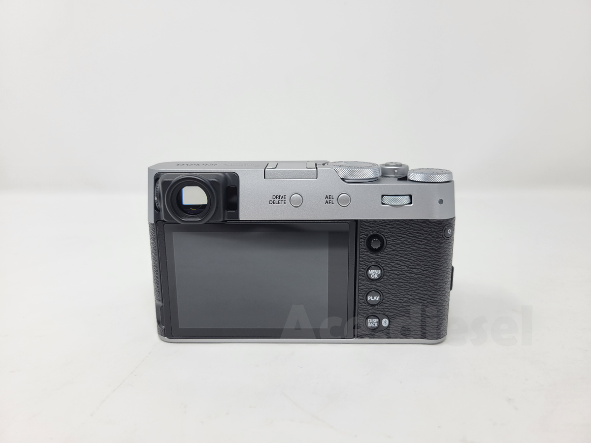 ✨📷 Fujifilm X-Series X100VI 40.2MP Compact Camera - Silver