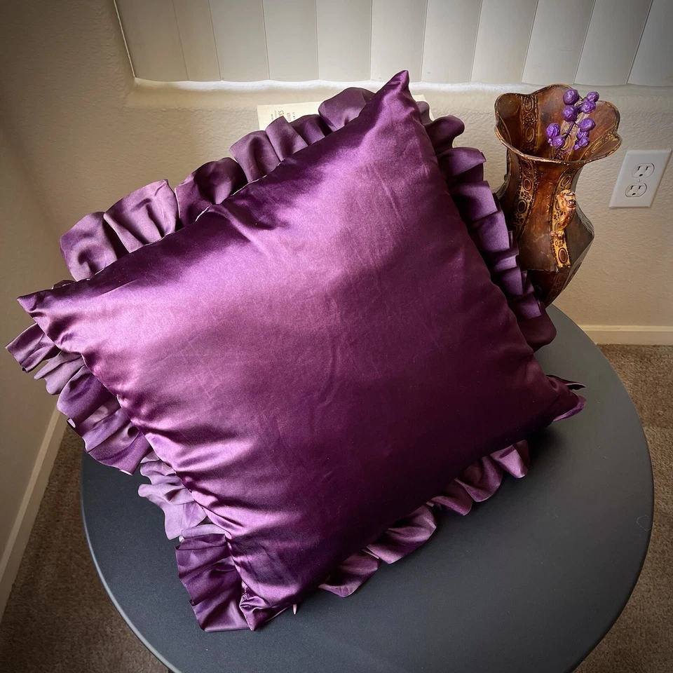 Set of 2 Surya Prom Purple Ruffled Pillow 20x20x4, Down Fill,  2 pillow - Image 3 of 4