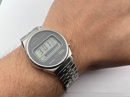 Vintage CITIZEN Quartz Crystron LC 50-1590 Cal 9063A Day - Date - Month - 36 mm - Picture 14 of 14
