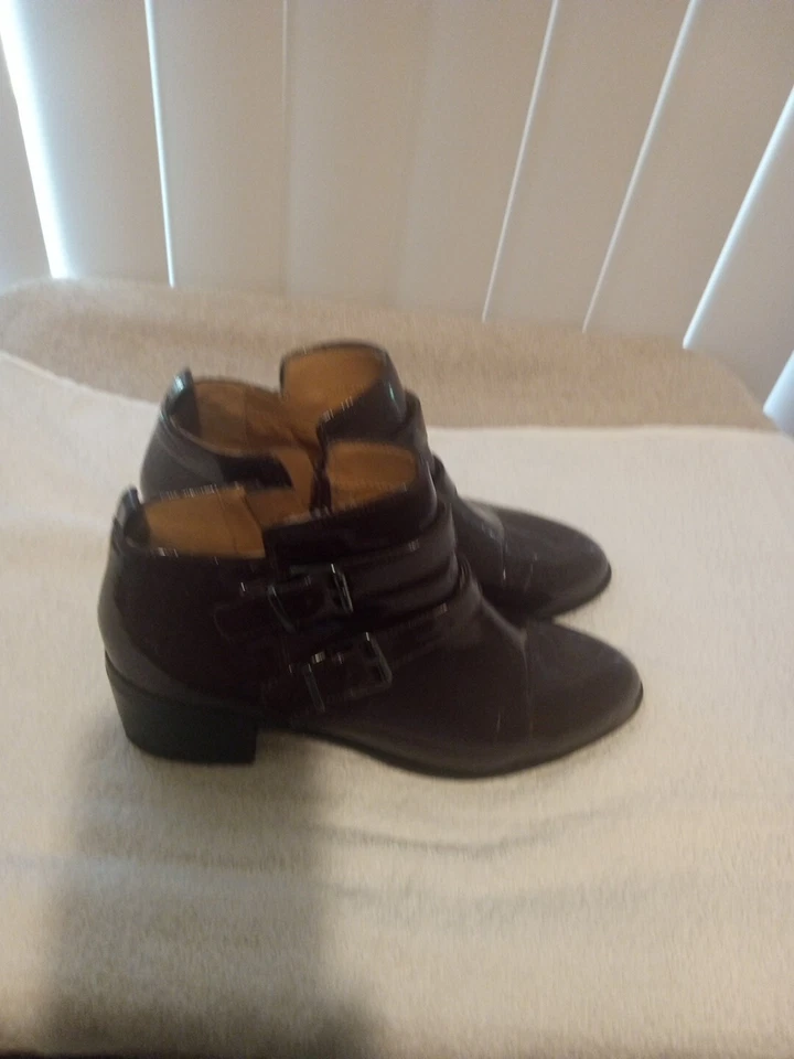 Botas de charol marrón para mujer Franco Sarto talla 7 usadas Foto 3 de 4