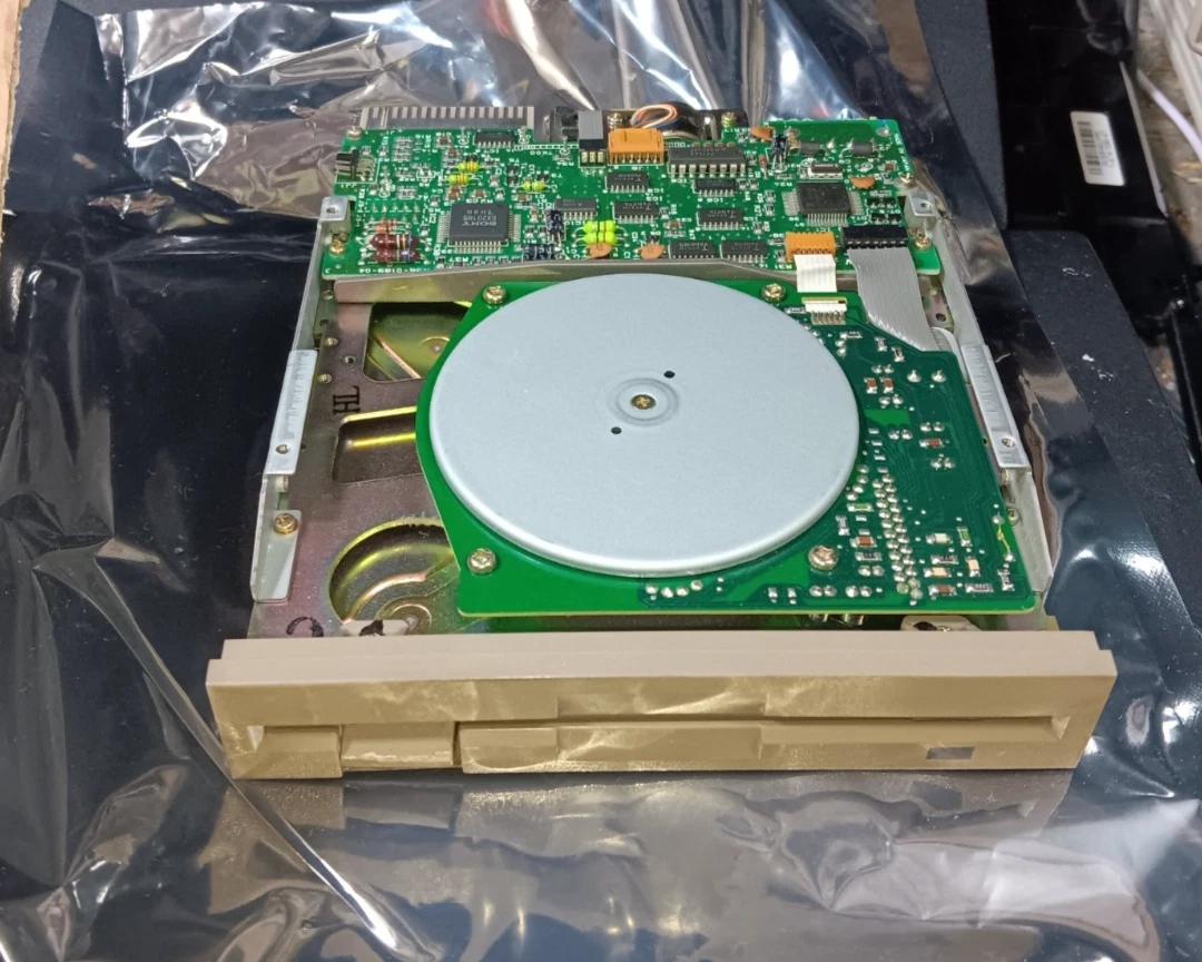 AMSTRAD 40046 DFD222A01 A 5.25 Floppy Disk Drive UNTESTED | UK