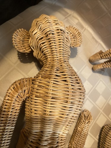 Vintage Hanging Wicker Monkey With Top Hat And Two Monkeys Missing Parts - Picture 12 of 24