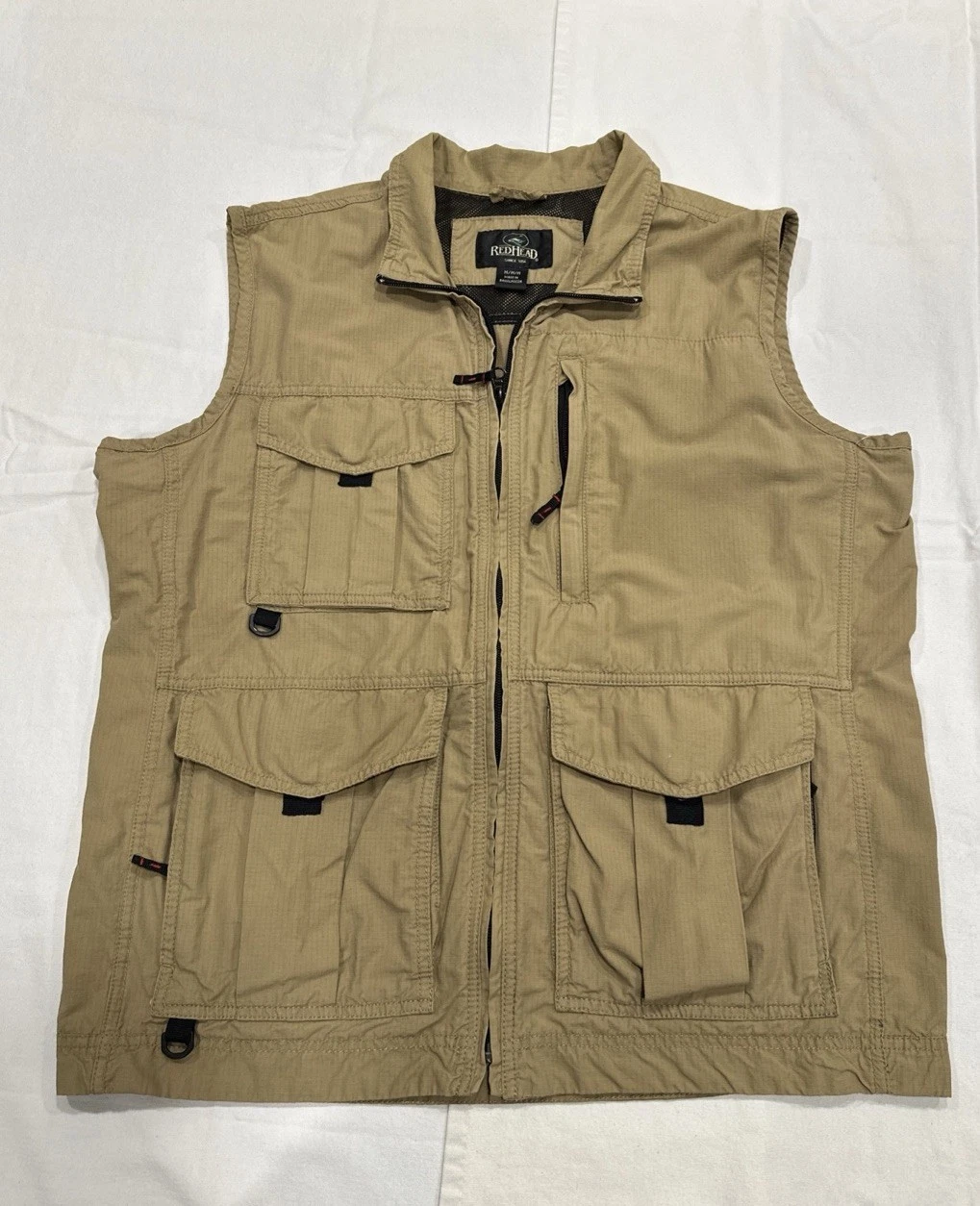 Red Head Hunting Vest Men’s Size Medium Outdoors Fishing Kaki.