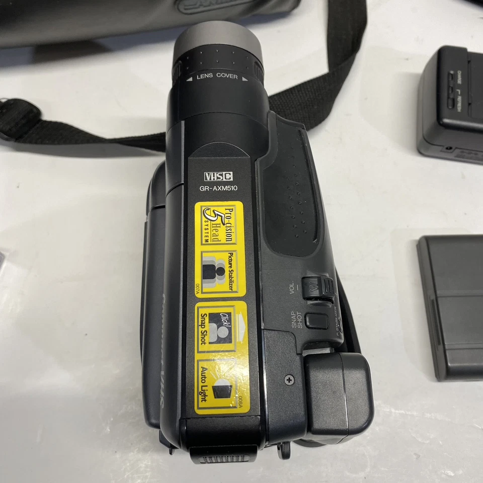 JVC GR-AXM510U Compact VHS-C Tape Video Camera Camcorder TESTED Read* - Image 3 of 4