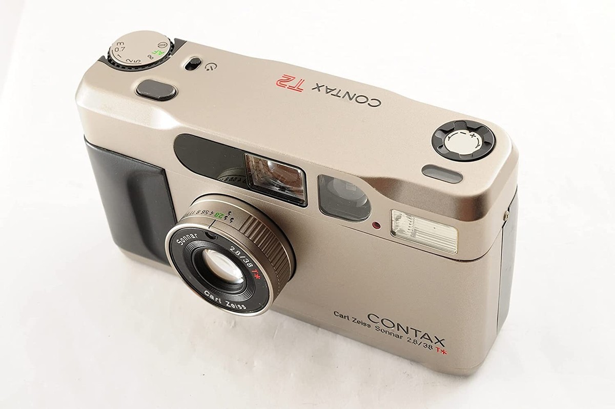 CONTAX T2D T2 Carl Zeiss Sonnar D Point & Shoot 35mm Silver CONTAX T2D T2 Carl Zeiss Sonnar D Point & Shoot 35mm Silver