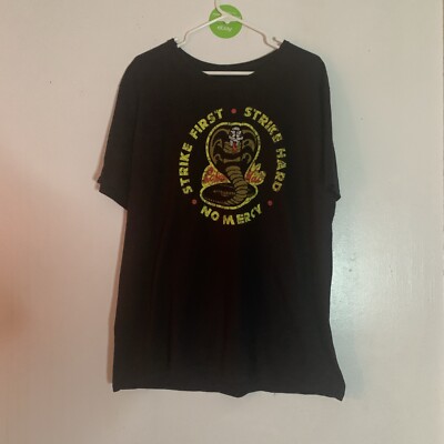 Cobra Kat Men Black  Strike First..  S/Sleeve XL Tee 3135
