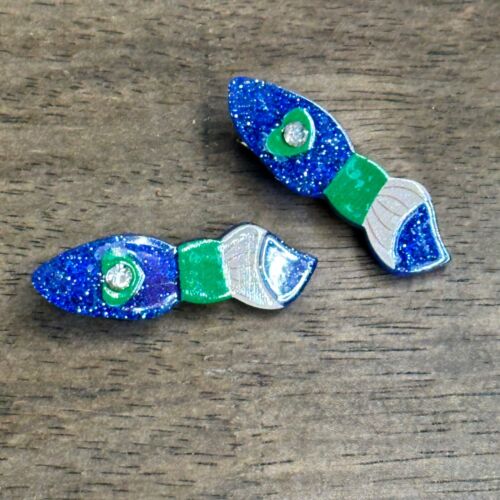 NEW Piper k Set of 2 Glitter Blue Paint Brush Hair Clips with heart/rhinestone