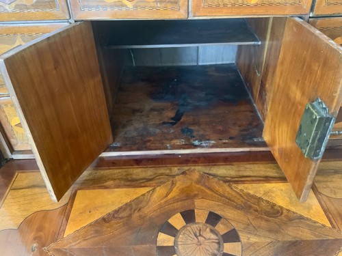 Schreibsekretär Nussbaum intarsiert Balticum um 1800 - Bild 15 von 23