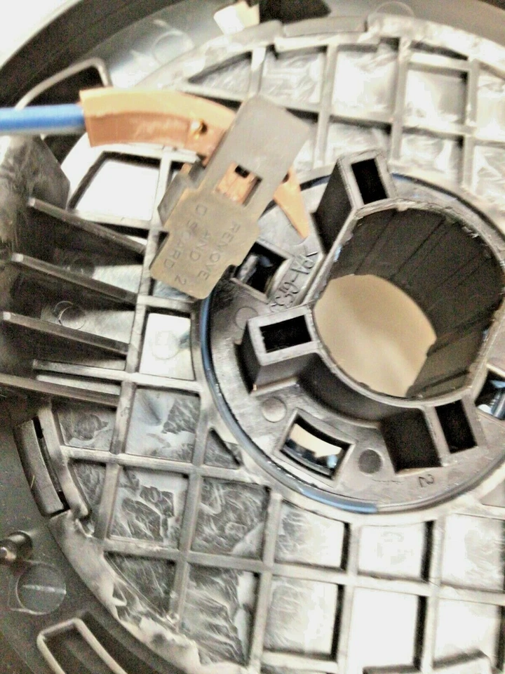 2010-2014 Ford E-150 E-250 volante coluna contato mola relógio novo OEM - Imagem 3 de 4