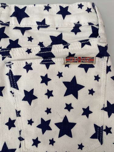NWOT HUDSON Girl's White W/ Blue Stars Denim Frayed Hem Shorts Size 4 Adj Waist - Picture 4 of 5