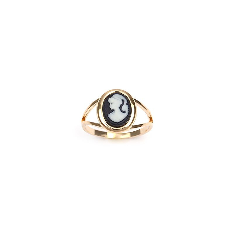 Bague camée fond noir taille 62 en plaqué or 18 carats au design rétro intemporel
