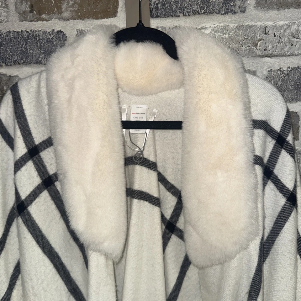 Abrigo Liz Claiborne Mujer Capa Poncho Envolvente Blanco Invierno Imitación Piel Tejido Talla Única Foto 2 de 4