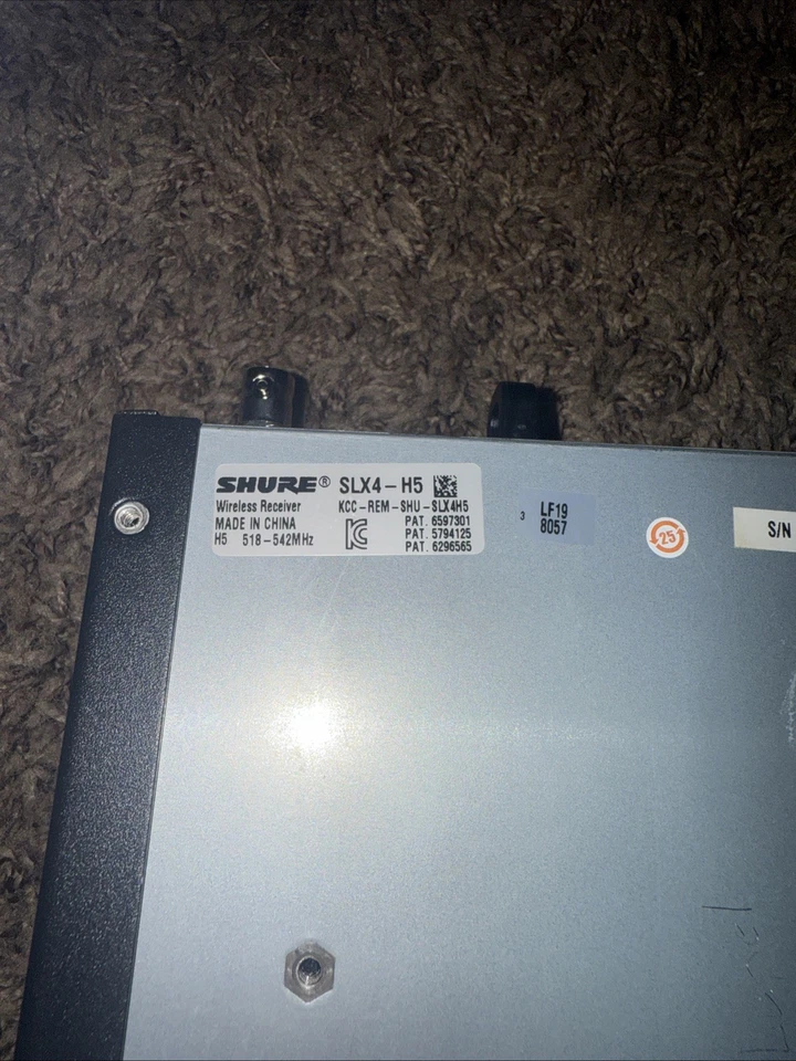 Shure SLX4 H5 518-542MHz Wireless Microphone Diversity Receiver w/o Power Supply - Image 4 of 4