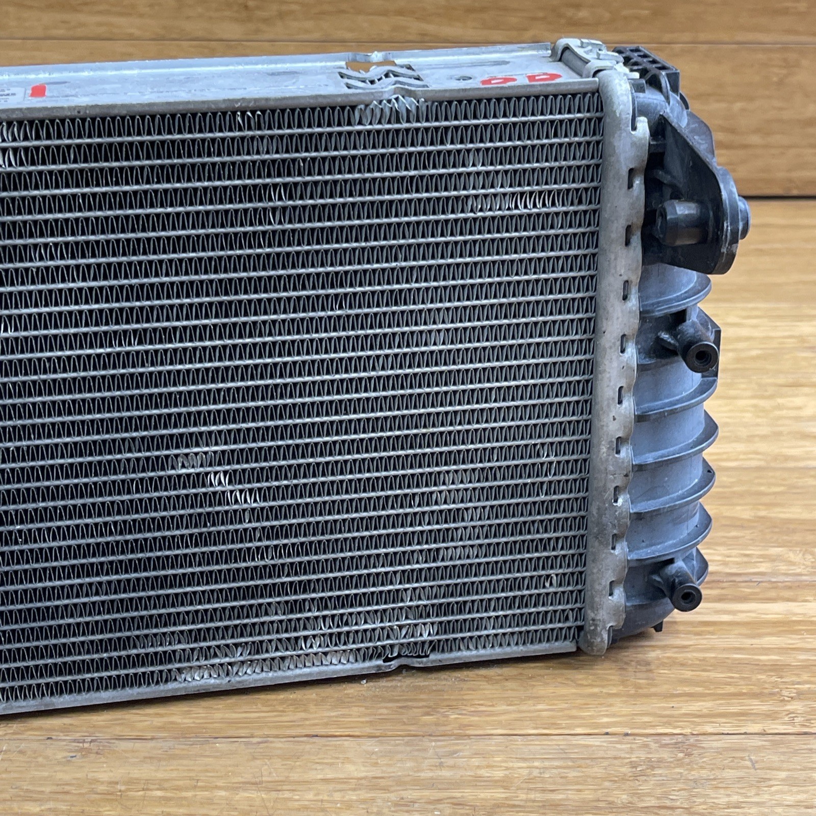 2017-2023 Audi R8 V10 4S 5.2L Rear Right Radiator Coolant 18k Miles OEM