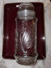 1982 VINTAGE PLANTERS PEANUTS   GLASS JAR W/LID Wheat Pattern