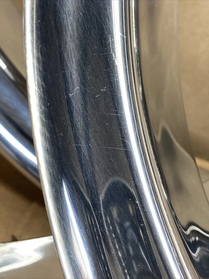 Chevrolet C1500 1988-1998 16” anillo de belleza juego de 4 almacenados en interiores muchos años usado Foto 3 de 4