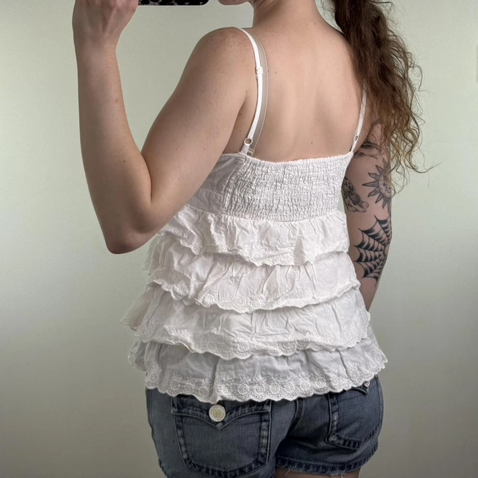 Y2K vintage ruffle cami top strappy broderie anglaise buttons frill - Image 4 of 4