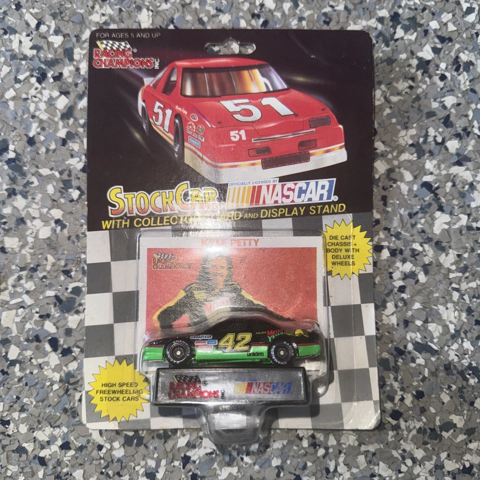 Coche de colección Racing Champions con tarjeta de coleccionista y soporte de exhibición #42 Kyle Petty N Foto 2 de 4