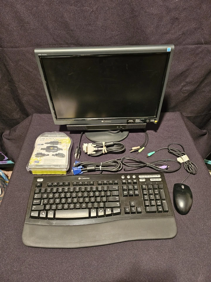 Bundle Gateway Computer Monitor W/Speaker, Keyboard Mouse Adapter Cables.Tested - Image 2 of 4