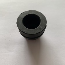 Vibrationsdämpfer Gummipuffer Hinten Stihl 026 MS260 OEM 1121/06-1 2836