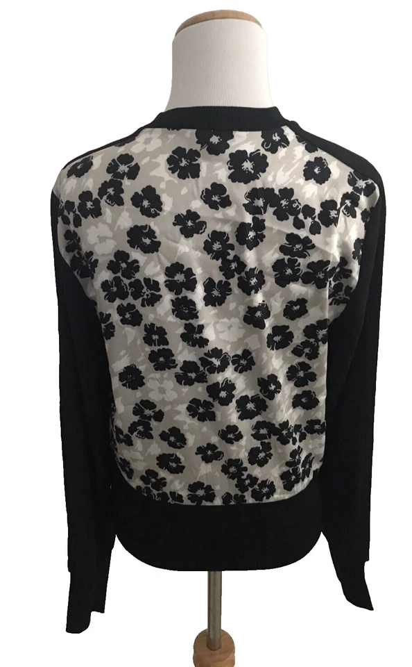 Suéter Ted Baker Cremallera Frontal S Delantero Negro Sólido + Blanco Negro Floral Combo Trasero Foto 4 de 4