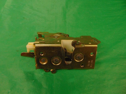 MERCEDES BENZ SPRINTER 2000-2006 NSF LEFT SIDE DOOR LOCK A9017200335 W938 NEW! - Picture 4 of 5