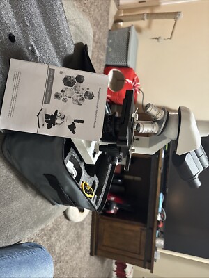 New XSP91-06 Trinocular microscope 