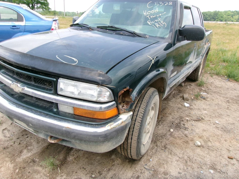 Used Air Cleaner Assembly fits: 2002 Chevrolet S10/s15/sonoma Grade A - Image 2 of 4