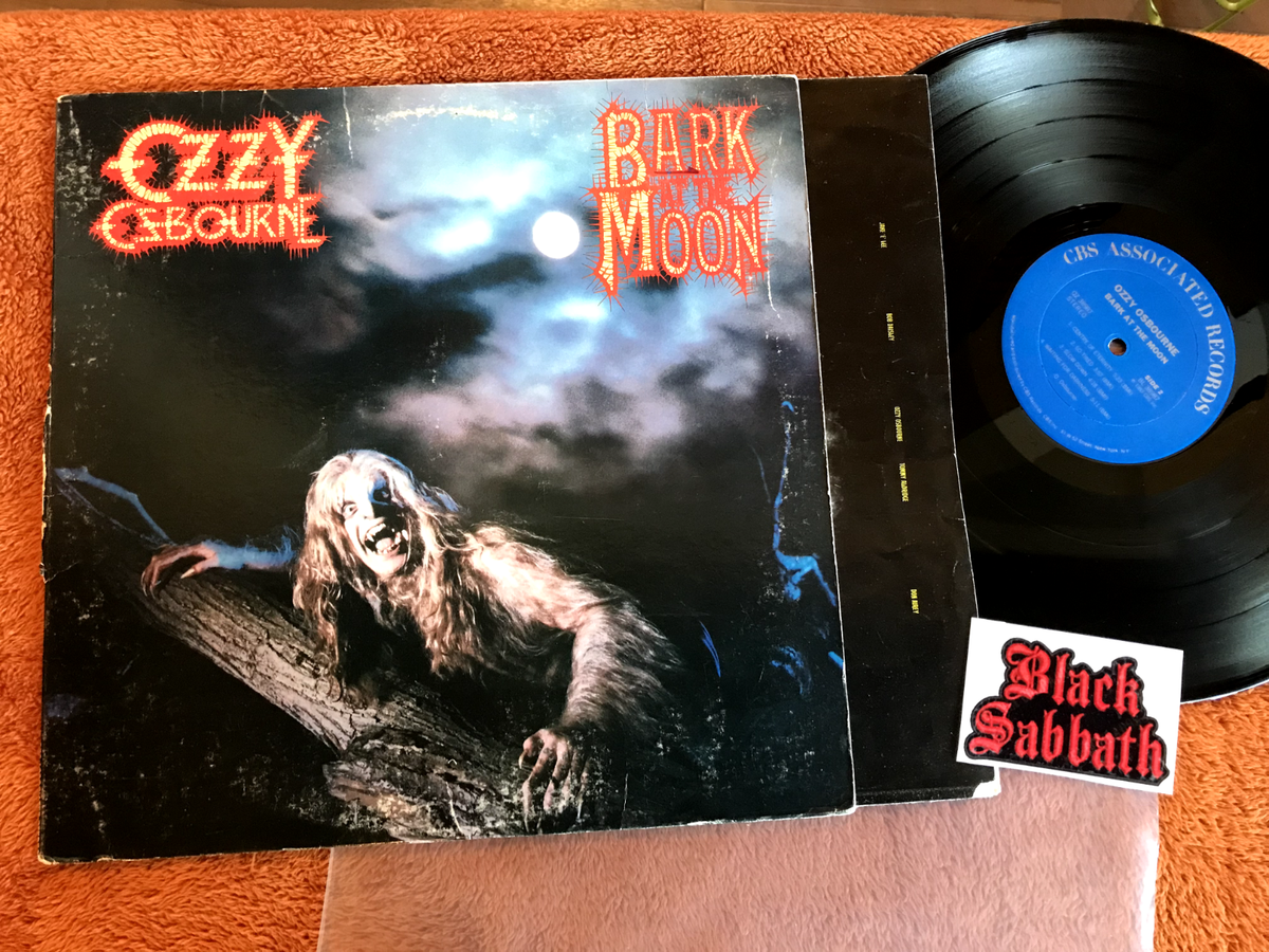 Ozzy Osbourne Bark at the Moon レコード シール付 Amazon.com: Bark At The Moon by Ozzy Osbourne: CDs & Vinyl