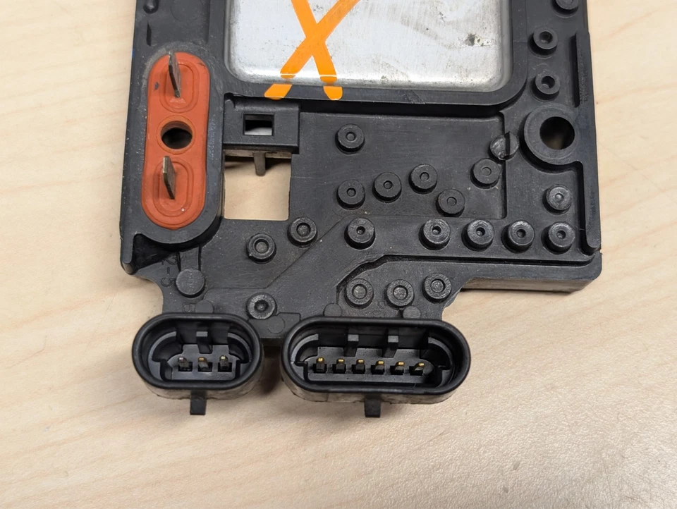 Cadillac Deville Sevilla Eldorado ICM 1993-1999 módulo de control de encendido OEM usado Foto 2 de 4