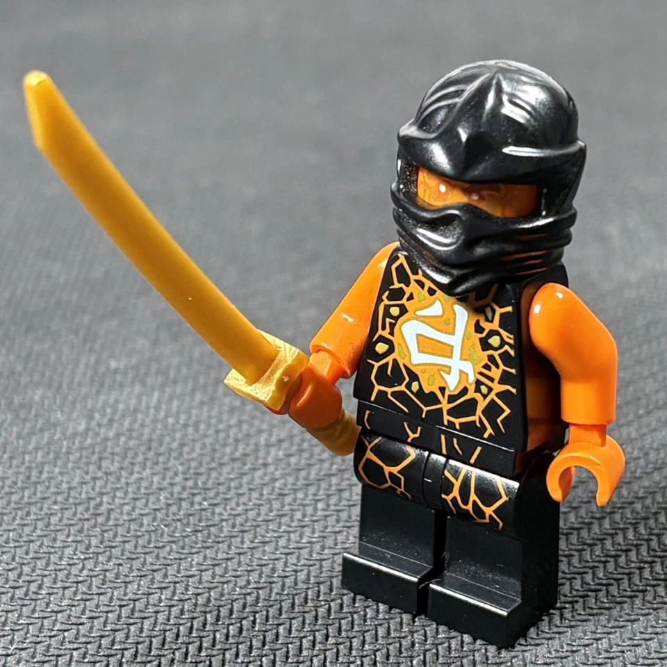 LEGO Ninjago 70741 Airjitzu Cole Flyer, photo 1 of 2