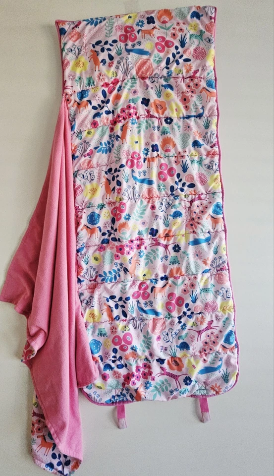 Alfombra para siestas Pottery Barn Kids floral/animal Foto 4 de 4