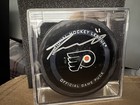 Travis Konecny Autographed Puck NHL Philadelphia Flyers Fanatics Authentic — photo 5