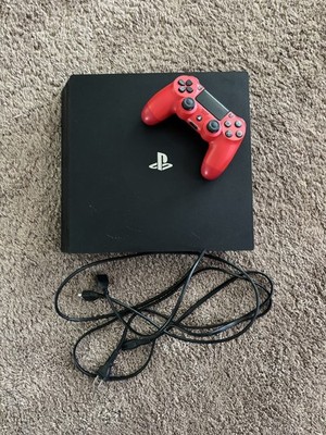 SONY PS4 PRO CUH-7215B 1TB WITH POWER CORD AND CONTROLLER (C26033866)