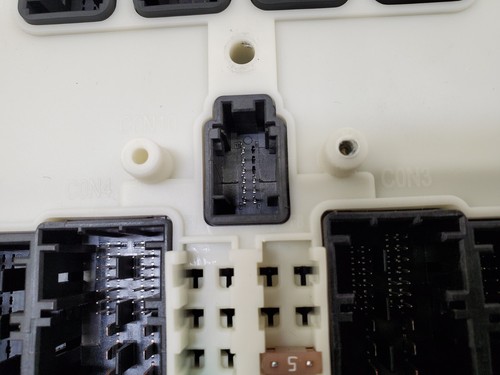✅ 18-21 OEM BMW F22 F87 M2 FEM Front Electronic Control Module + Keys 6k - Picture 6 of 14