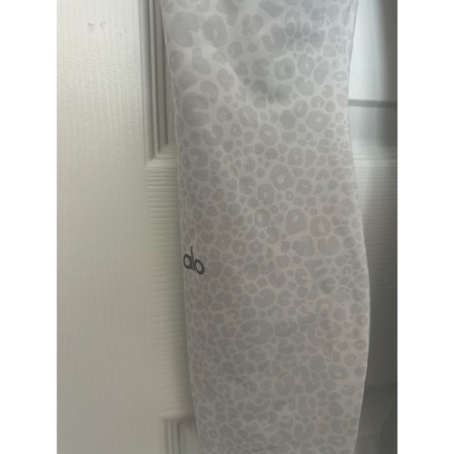 Alo Yoga High Waist Vapor White Leopard Carbon38 Legging and Bra Set - Picture 9 of 9