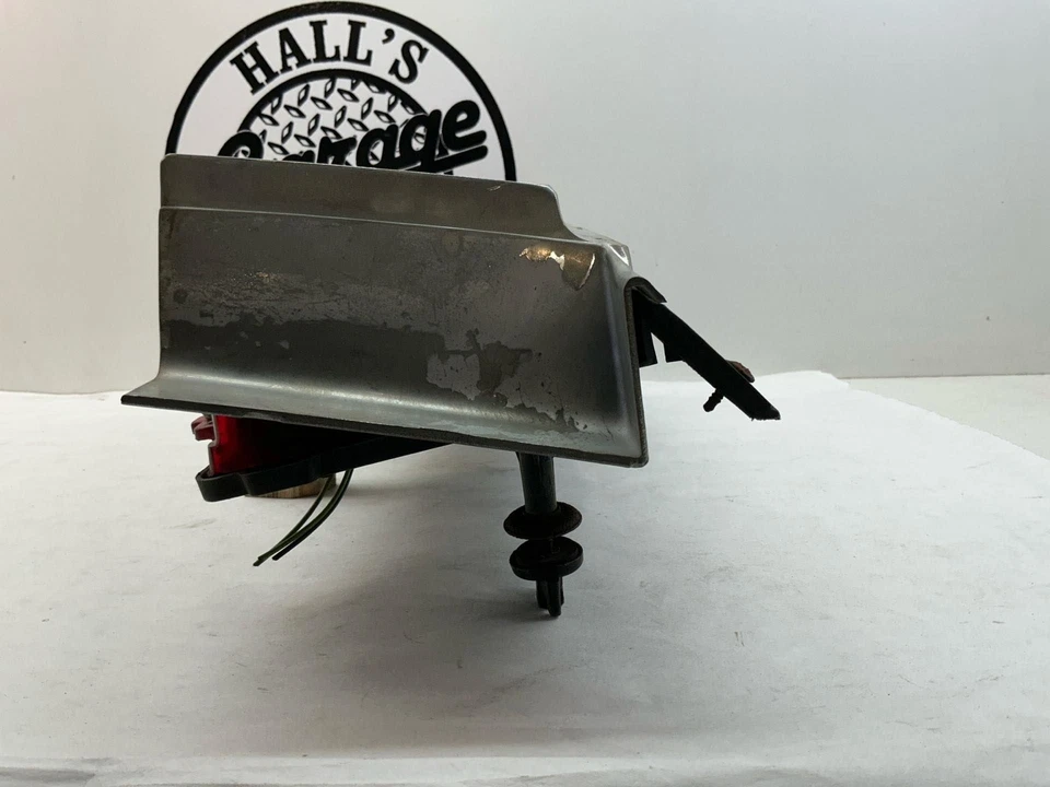 Conjunto de luz trasera izquierda para Pontiac Grand Lemans 1978 Foto 4 de 4