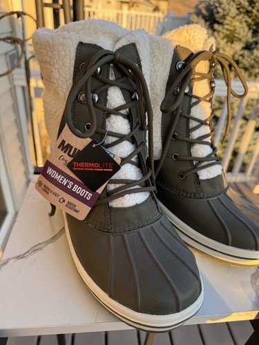 MUK LUKS IVORY & GRAY WINTER BOOTS, SIZE 10M, EXCELLENT CONDITION, NEW WITH TAGS - Picture 6 of 16